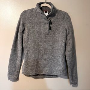 The North Face | Pull Over Sweatshirt